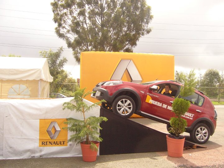 Chezito, chesito, che, Fernando Méndez, Fernando, Mendez, Mendes, Muñoz, 11, chezito11, TC2000, VWCC, Copa Notiauto, Copa Ficrea, Volkswagen Castrol Cup, Vintage, Endurance, Resistencia, WTCC, Super TC2000, Fiat 500 Cup, Fiat Trophy, Clio Cup, Superturismos, Supercopa, MTCC, BTCC, Touring Car, Panam GP Series, México, Mexico, Mejico, Polonia, USA, Estados Unidos, Republica Checa, Eslovaquia, Poland, United States, Czech Republic, Slovakia, Chile, Brno Circuit, Slovakiaring, Tor Poznan, Autodromo Hermanos Rodriguez, AHR, Magdalena Mixuca, Ecocentro Queretaro, Amozoc Puebla, Miguel E. Abed, COTA, Circuit of the Americas, Ausin Racetrack, Monterrey, Guadalajara, Cancun, DF, Porsche, Ferrari, McLaren, Volkswagen, Ford, Nissan, Infiniti, Jaguar, Seat, Chevrolet, Maserati, Honda, Toyota, Mazda, General Motors, Corvette, BMW, Audi, Mercedes, Fiat, Ariel Atom, Lotus, Red Bull, Subaru, iRacing, rFactor, Piloto, Race Driver, Piloto de Pruebas, Test Driver, Instructor, Entrenador, Coach, Capacitador, Product Trainer, Publicidad Dinámica, Dynamic Marketing, Eventos, Events, Diseño Industrial, Industrial Design, www.chezito11.com, fernando@chezito11.com, Stilo, Helmet, OMP, Sparco, Nomex, Alpinestar, Fernando Alonso, Ayrton Senna, Alain Prost, Michael Schumacher, Juan Manuel Fangio, Jakie Stewart, James Hunt, Jim Clark, Niki Lauda, Esteban Gutierrez, Checo Perez, Sebastian Vettel, Nigel Mansell, Mika Hakinenn, Kimi Raikonen, Lewis Hamilton, Nico Rosberg, Ricardo Rodriguez, Pedro Rodriguez, Moises Solana, Sport City, Autobahner, Antera, Nabohi, Grupo Aduanal Prida, Grupo DTT, DTT Damz, Driving Training Team, DTT driving Academy, DTT Motorsports, Fundacion conduce seguro, dttdrivingacademy, BGR motorsport, BGR Simulators, Centro Dinamico Pegaso, Pirelli Driving School, Ocesa, AS3 Driver Training, Off Road Mexico.