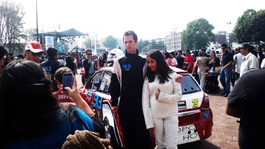 Chezito, chesito, che, Fernando Méndez, Fernando, Mendez, Mendes, Muñoz, 11, chezito11, TC2000, VWCC, Copa Notiauto, Copa Ficrea, Volkswagen Castrol Cup, Vintage, Endurance, Resistencia, WTCC, Super TC2000, Fiat 500 Cup, Fiat Trophy, Clio Cup, Superturismos, Supercopa, MTCC, BTCC, Touring Car, Panam GP Series, México, Mexico, Mejico, Polonia, USA, Estados Unidos, Republica Checa, Eslovaquia, Poland, United States, Czech Republic, Slovakia, Chile, Brno Circuit, Slovakiaring, Tor Poznan, Autodromo Hermanos Rodriguez, AHR, Magdalena Mixuca, Ecocentro Queretaro, Amozoc Puebla, Miguel E. Abed, COTA, Circuit of the Americas, Ausin Racetrack, Monterrey, Guadalajara, Cancun, DF, Porsche, Ferrari, McLaren, Volkswagen, Golf GTI, Ford, Nissan, Infiniti, Jaguar, Seat, Chevrolet, Maserati, Honda, Toyota, Mazda, General Motors, Corvette, BMW, Audi, Mercedes, Fiat, Renault, Hyundai, Ariel Atom, Lotus, Red Bull, Subaru, iRacing, rFactor, Piloto, Race Driver, Piloto de Pruebas, Test Driver, Instructor, Entrenador, Coach, Capacitador, Product Trainer, Publicidad Dinámica, Dynamic Marketing, Eventos, Events, Diseño Industrial, Industrial Design, www.chezito11.com, fernando@chezito11.com, Stilo, Helmet, OMP, Sparco, Nomex, Alpinestar, Fernando Alonso, Ayrton Senna, Alain Prost, Michael Schumacher, Juan Manuel Fangio, Jakie Stewart, James Hunt, Jim Clark, Niki Lauda, Esteban Gutierrez, Checo Perez, Sebastian Vettel, Nigel Mansell, Mika Hakinenn, Kimi Raikonen, Lewis Hamilton, Nico Rosberg, Ricardo Rodriguez, Pedro Rodriguez, Moises Solana, Sport City, Autobahner, Antera, Nabohi, Grupo Aduanal Prida, Grupo DTT, DTT Damz, Driving Training Team, DTT driving Academy, DTT Motorsports, Fundacion conduce seguro, dttdrivingacademy, BGR motorsport, BGR Simulators, Centro Dinamico Pegaso, Pirelli Driving School, Ocesa, AS3 Driver Training, Off Road Mexico.