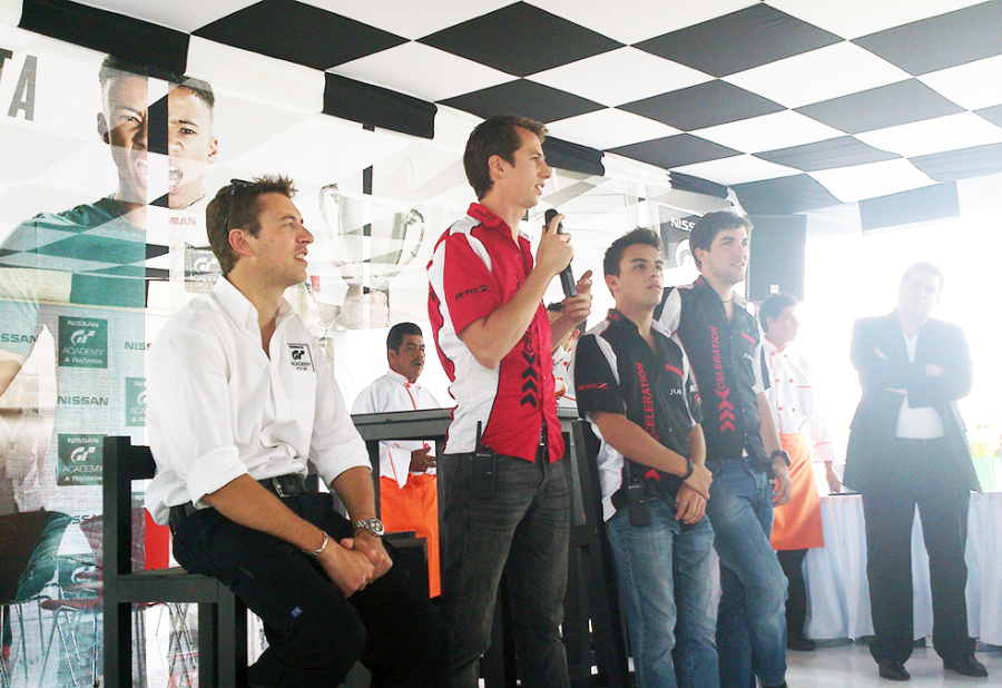 Chezito, chesito, che, Fernando Méndez, Fernando, Mendez, Mendes, Muñoz, 11, chezito11, TC2000, VWCC, Copa Notiauto, Copa Ficrea, Volkswagen Castrol Cup, Vintage, Endurance, Resistencia, WTCC, Super TC2000, Fiat 500 Cup, Fiat Trophy, Clio Cup, Superturismos, Supercopa, MTCC, BTCC, Touring Car, Panam GP Series, México, Mexico, Mejico, Polonia, USA, Estados Unidos, Republica Checa, Eslovaquia, Poland, United States, Czech Republic, Slovakia, Chile, Brno Circuit, Slovakiaring, Tor Poznan, Autodromo Hermanos Rodriguez, AHR, Magdalena Mixuca, Ecocentro Queretaro, Amozoc Puebla, Miguel E. Abed, COTA, Circuit of the Americas, Ausin Racetrack, Monterrey, Guadalajara, Cancun, DF, Porsche, Ferrari, McLaren, Volkswagen, Ford, Nissan, Infiniti, Jaguar, Seat, Chevrolet, Maserati, Honda, Toyota, Mazda, General Motors, Corvette, BMW, Audi, Mercedes, Fiat, Ariel Atom, Lotus, Red Bull, Subaru, iRacing, rFactor, Piloto, Race Driver, Piloto de Pruebas, Test Driver, Instructor, Entrenador, Coach, Capacitador, Product Trainer, Publicidad Dinámica, Dynamic Marketing, Eventos, Events, Diseño Industrial, Industrial Design, www.chezito11.com, fernando@chezito11.com, Stilo, Helmet, OMP, Sparco, Nomex, Alpinestar, Fernando Alonso, Ayrton Senna, Alain Prost, Michael Schumacher, Juan Manuel Fangio, Jakie Stewart, James Hunt, Jim Clark, Niki Lauda, Esteban Gutierrez, Checo Perez, Sebastian Vettel, Nigel Mansell, Mika Hakinenn, Kimi Raikonen, Lewis Hamilton, Nico Rosberg, Ricardo Rodriguez, Pedro Rodriguez, Moises Solana, Sport City, Autobahner, Antera, Nabohi, Grupo Aduanal Prida, Grupo DTT, DTT Damz, Driving Training Team, DTT driving Academy, DTT Motorsports, Fundacion conduce seguro, dttdrivingacademy, BGR, Centro Dinámico Pegaso, Ocesa, GT Academy, Play Station, Gran Turismo 6, México, Videogames, Ricardo Sanchez, Jake Vite, Ricky Rincon, Francisco Fernandez, Jorge Solorzano, Aaron Miranda, Lucas Ordoñes.