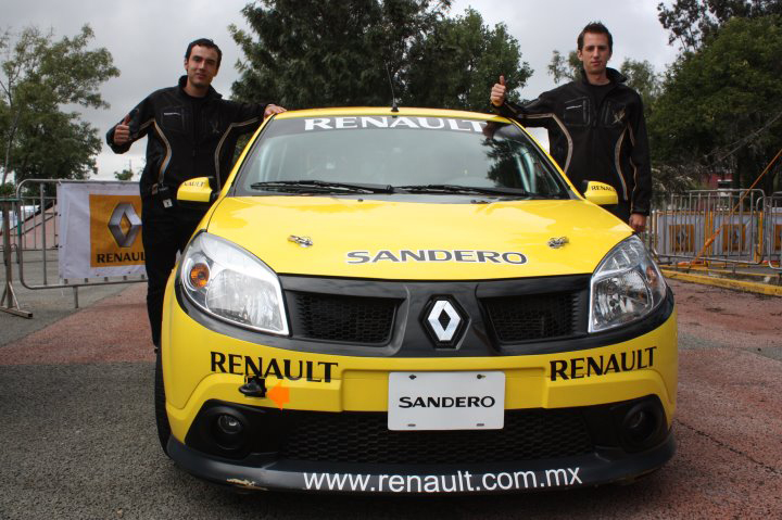 Chezito, chesito, che, Fernando Méndez, Fernando, Mendez, Mendes, Muñoz, 11, chezito11, TC2000, VWCC, Copa Notiauto, Copa Ficrea, Volkswagen Castrol Cup, Vintage, Endurance, Resistencia, WTCC, Super TC2000, Fiat 500 Cup, Fiat Trophy, Clio Cup, Superturismos, Supercopa, MTCC, BTCC, Touring Car, Panam GP Series, México, Mexico, Mejico, Polonia, USA, Estados Unidos, Republica Checa, Eslovaquia, Poland, United States, Czech Republic, Slovakia, Chile, Brno Circuit, Slovakiaring, Tor Poznan, Autodromo Hermanos Rodriguez, AHR, Magdalena Mixuca, Ecocentro Queretaro, Amozoc Puebla, Miguel E. Abed, COTA, Circuit of the Americas, Ausin Racetrack, Monterrey, Guadalajara, Cancun, DF, Porsche, Ferrari, McLaren, Volkswagen, Ford, Nissan, Infiniti, Jaguar, Seat, Chevrolet, Maserati, Honda, Toyota, Mazda, General Motors, Corvette, BMW, Audi, Mercedes, Fiat, Ariel Atom, Lotus, Red Bull, Subaru, iRacing, rFactor, Piloto, Race Driver, Piloto de Pruebas, Test Driver, Instructor, Entrenador, Coach, Capacitador, Product Trainer, Publicidad Dinámica, Dynamic Marketing, Eventos, Events, Diseño Industrial, Industrial Design, www.chezito11.com, fernando@chezito11.com, Stilo, Helmet, OMP, Sparco, Nomex, Alpinestar, Fernando Alonso, Ayrton Senna, Alain Prost, Michael Schumacher, Juan Manuel Fangio, Jakie Stewart, James Hunt, Jim Clark, Niki Lauda, Esteban Gutierrez, Checo Perez, Sebastian Vettel, Nigel Mansell, Mika Hakinenn, Kimi Raikonen, Lewis Hamilton, Nico Rosberg, Ricardo Rodriguez, Pedro Rodriguez, Moises Solana, Sport City, Autobahner, Antera, Nabohi, Grupo Aduanal Prida, Grupo DTT, DTT Damz, Driving Training Team, DTT driving Academy, DTT Motorsports, Fundacion conduce seguro, dttdrivingacademy, BGR motorsport, BGR Simulators, Centro Dinamico Pegaso, Pirelli Driving School, Ocesa, AS3 Driver Training, Off Road Mexico.